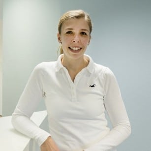 zoum stellt Dr. med. Inga Müller-Stahl ein